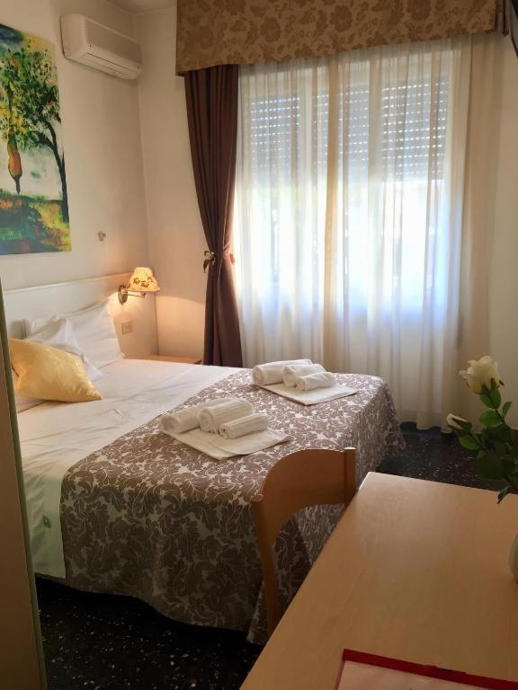 Hotel Scandinavia Марина ди Маса Екстериор снимка